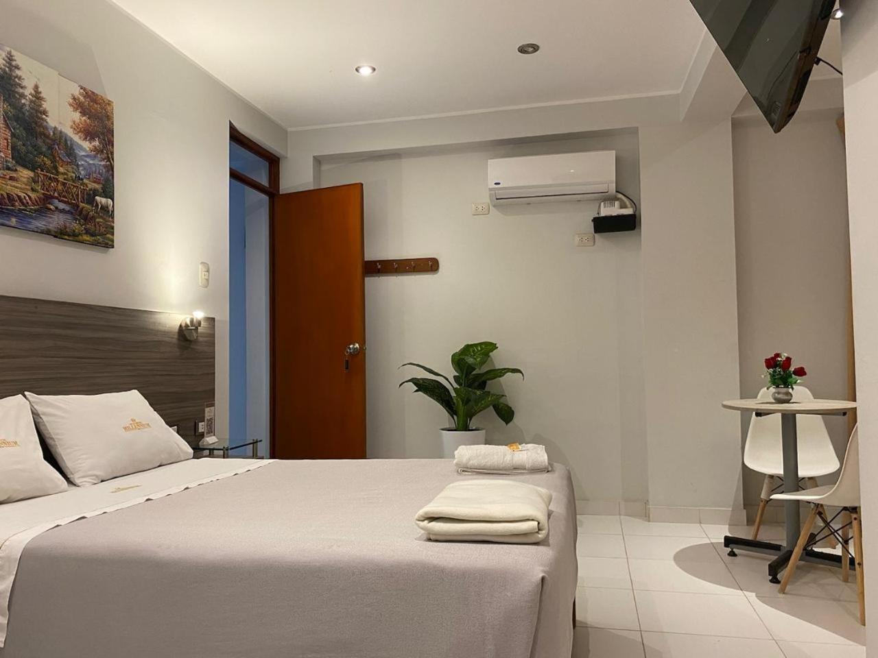 Millennium Hotel Corporative San Vicente de Canete Ngoại thất bức ảnh